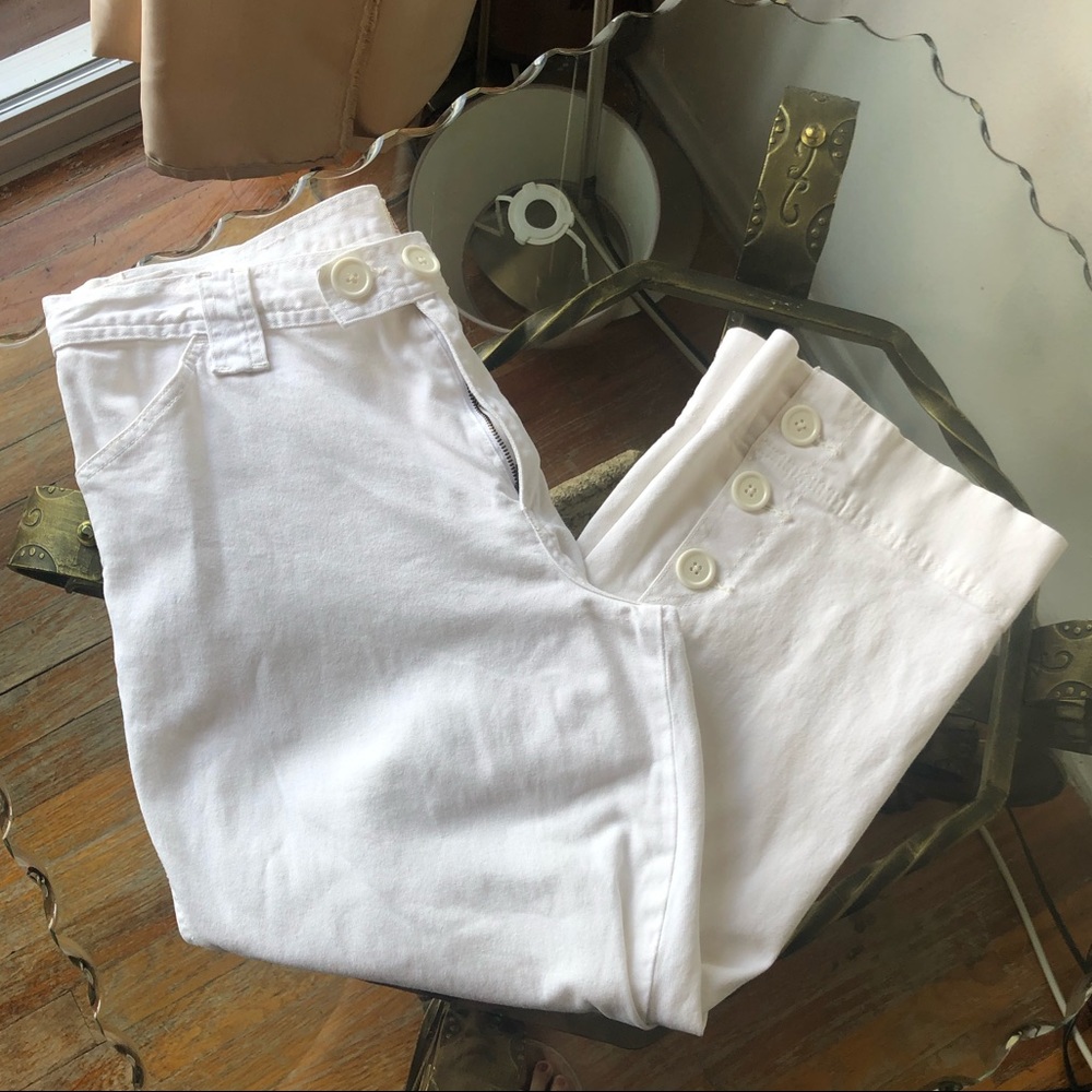 Capri pants